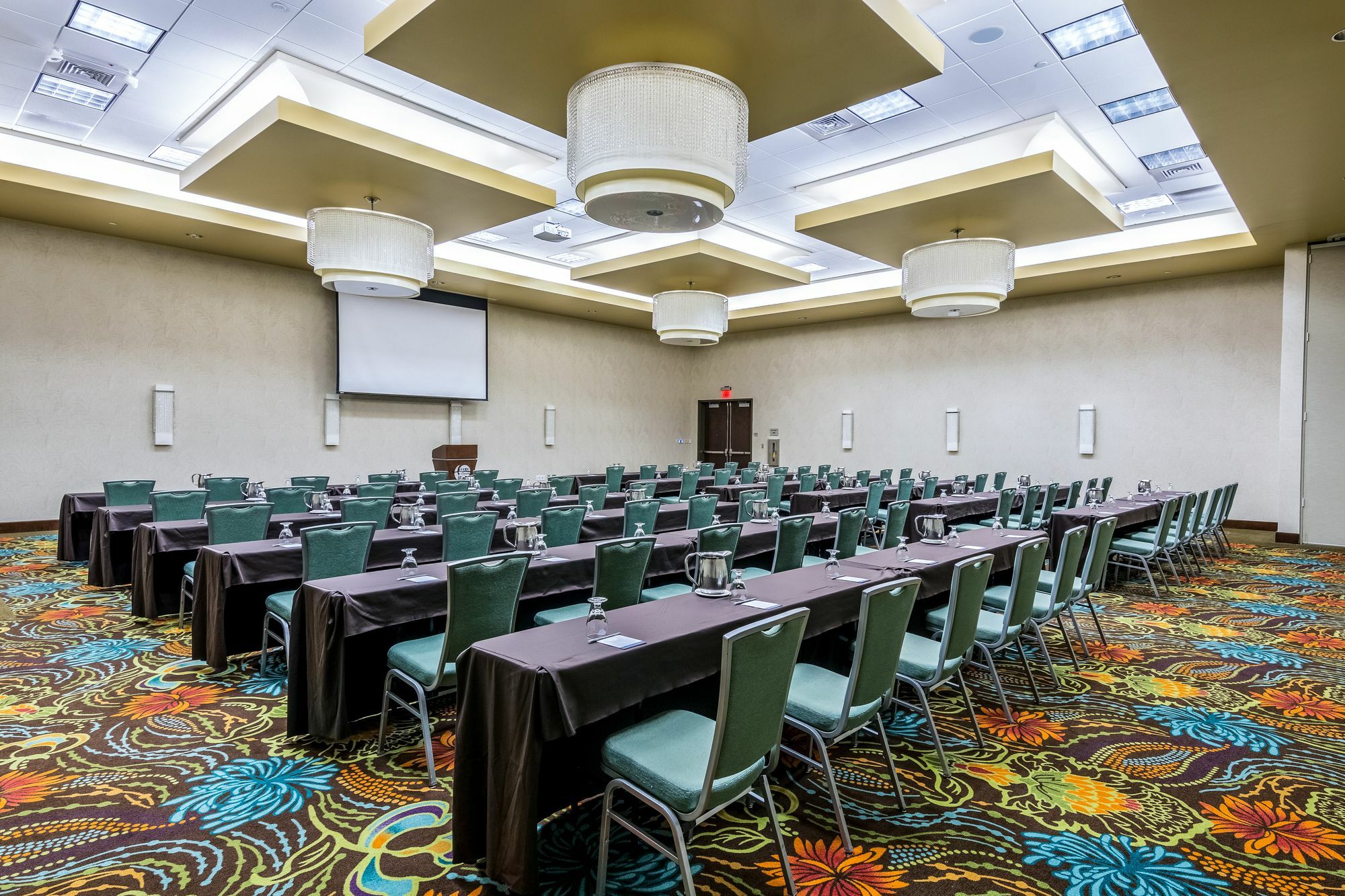 Oasis & Conv. Center, Ascend Collection