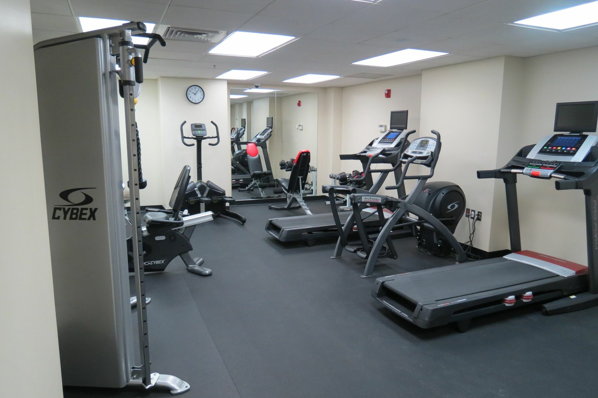Oasis & Conv. Center, Ascend Collection Hotel