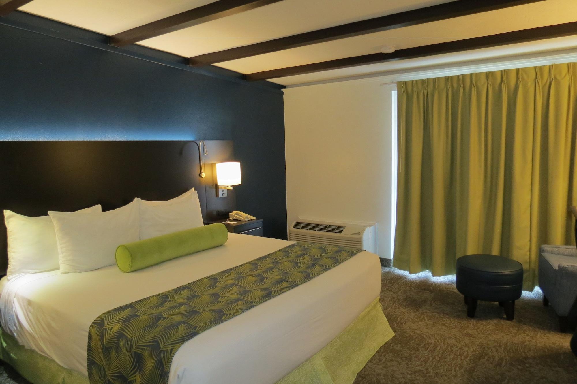 Oasis & Conv. Center, Ascend Collection Hotel