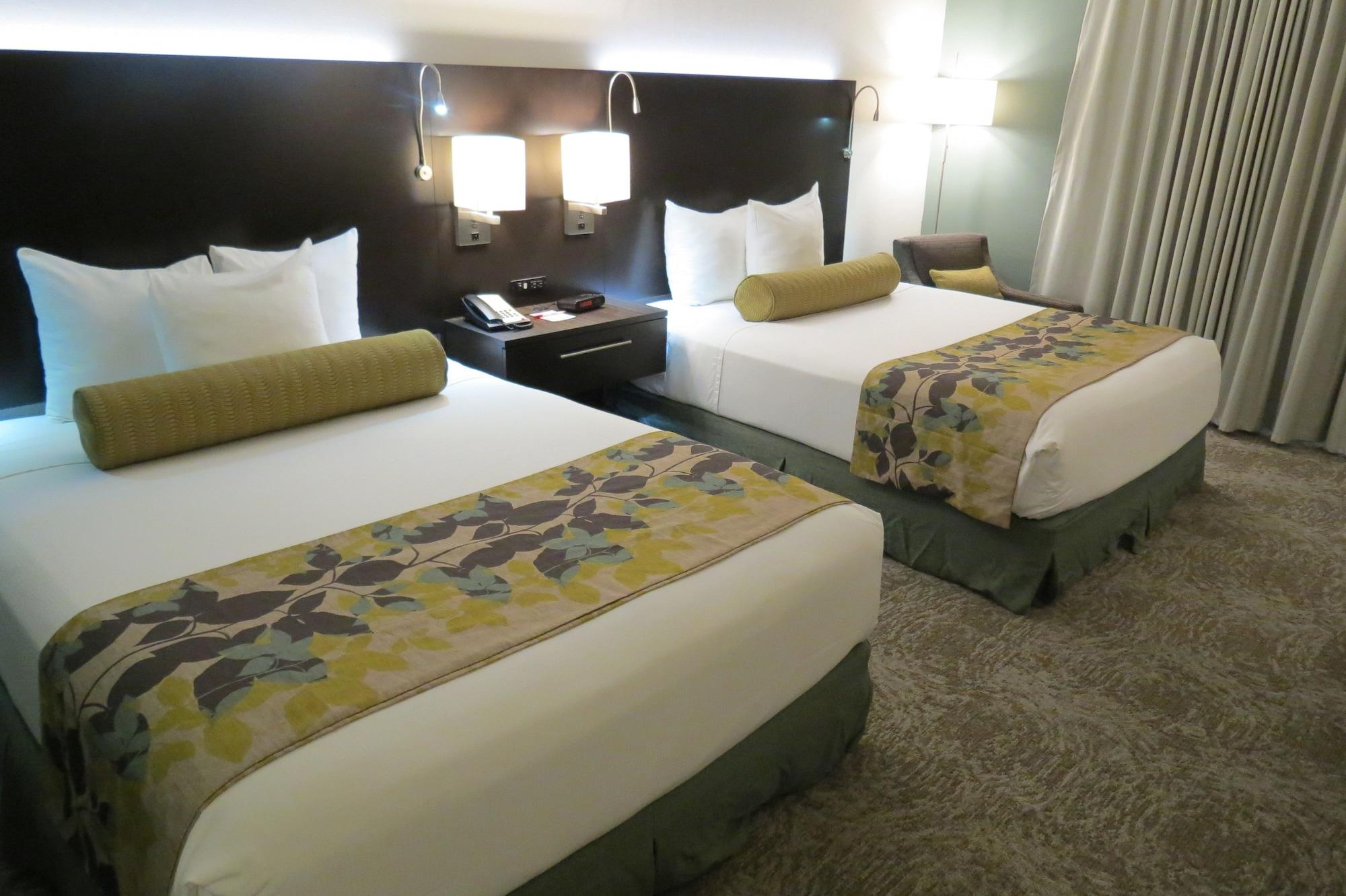 Hotel Oasis & Conv. Center, Ascend Collection 3*